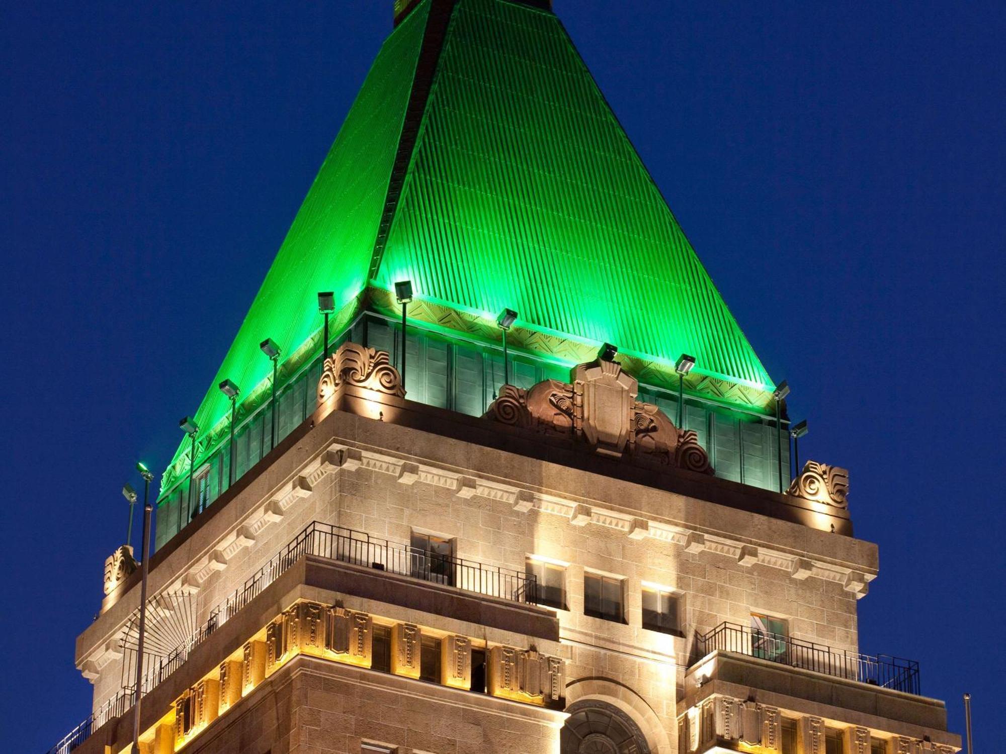 Fairmont Peace Hotel On The Bund Shanghai Eksteriør billede